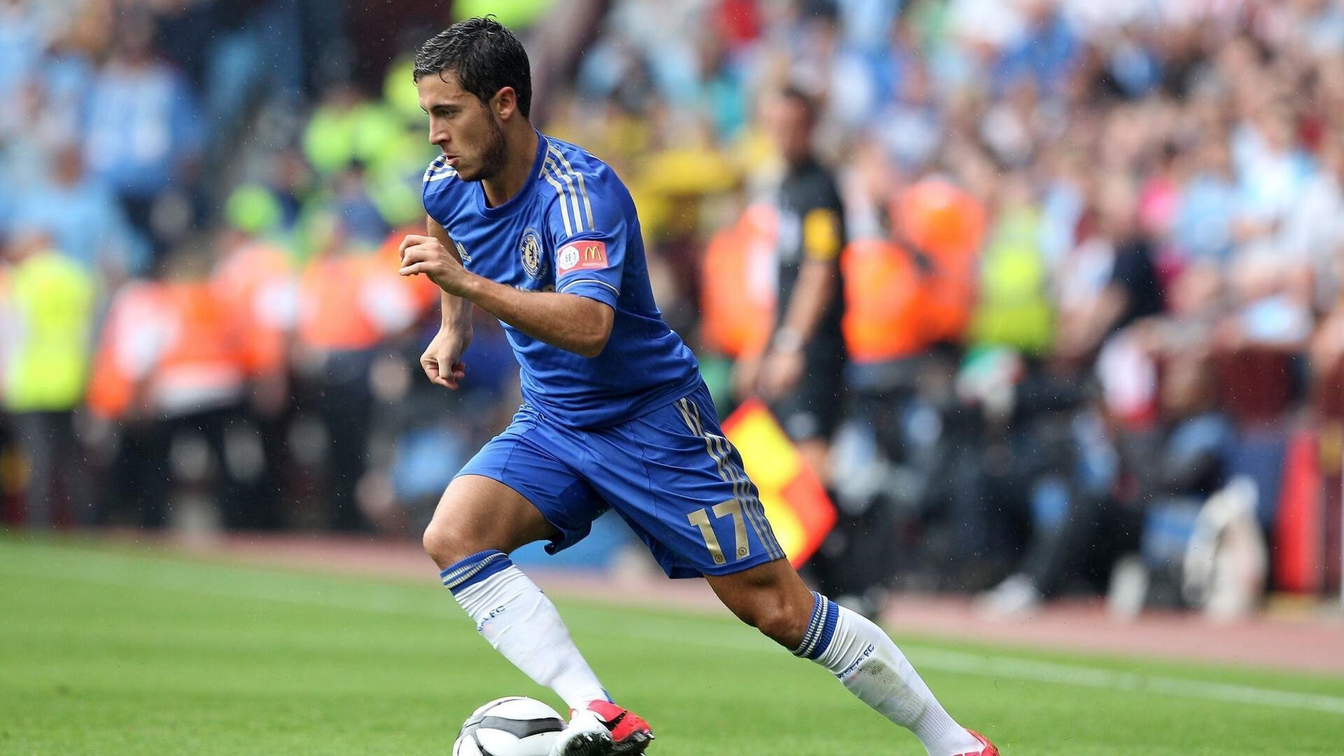 复古风潮：经典战役和球衣回归潮流，复古限定球衣